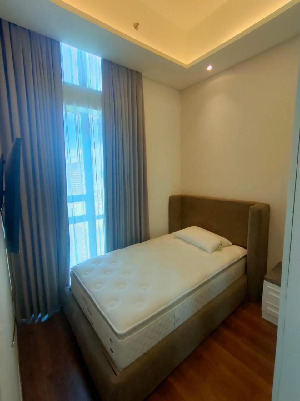 Super Penthouse Stmoritz Apartment, Lippomall Puri Indah Jakarta Bagian luar foto