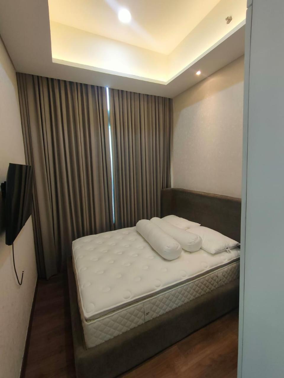Super Penthouse Stmoritz Apartment, Lippomall Puri Indah Jakarta Bagian luar foto
