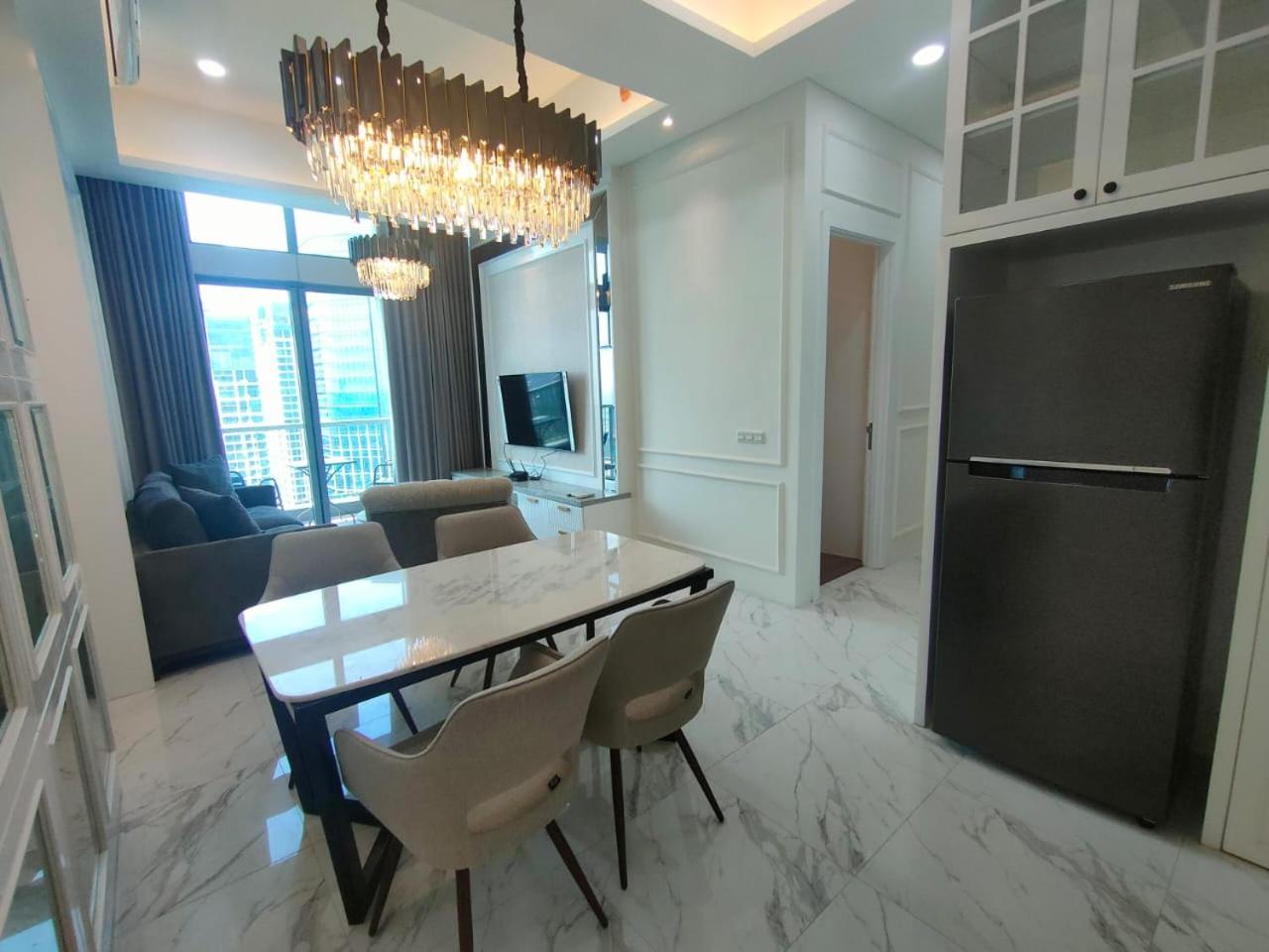 Super Penthouse Stmoritz Apartment, Lippomall Puri Indah Jakarta Bagian luar foto